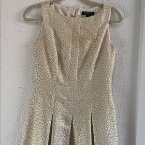 Beautifully fitted Lauren by Ralph Lauren Dress